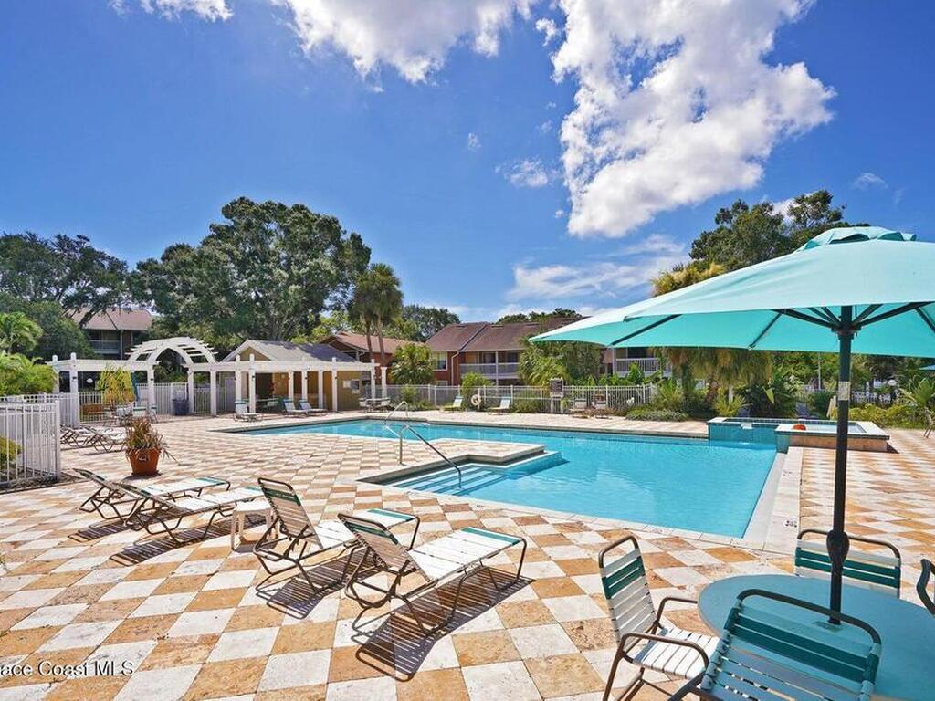 225 S Tropical Trail, Merritt Island, FL 32952