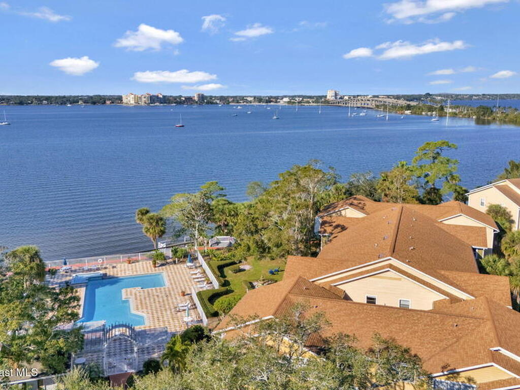 225 S Tropical Trail, Merritt Island, FL 32952