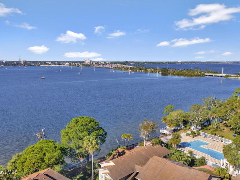 225 S Tropical Trail, Merritt Island, FL 32952