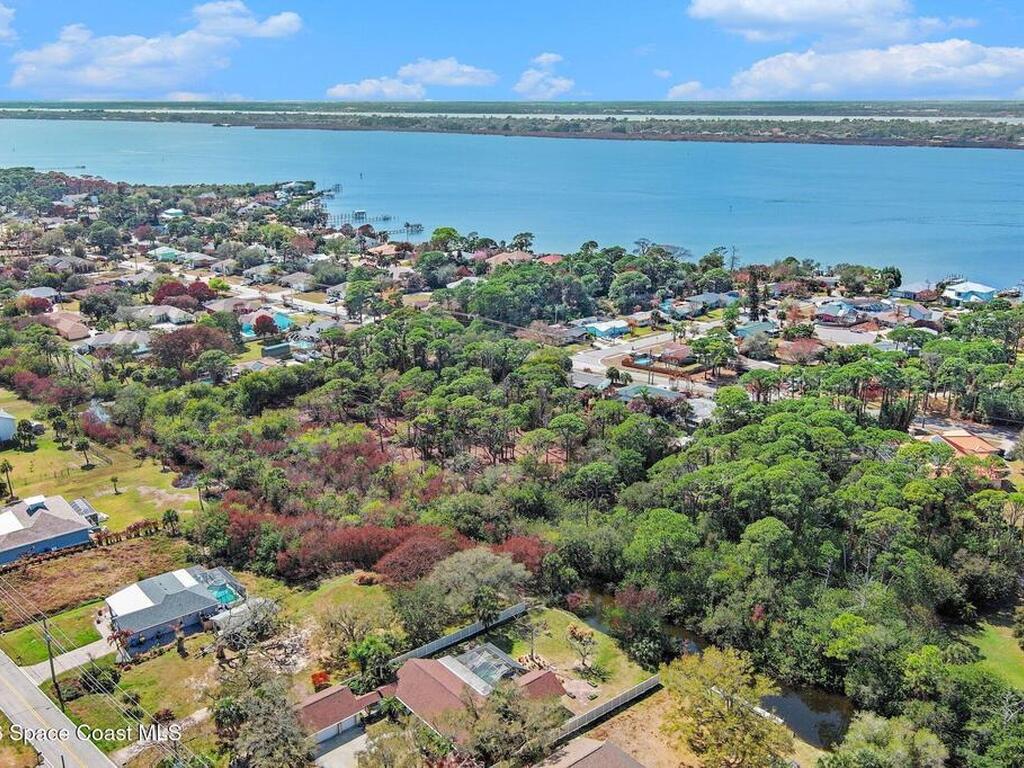 Via Roma, Merritt Island, FL 32952