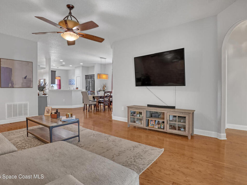 1410 Bridgeport Circle, Rockledge, FL 32955