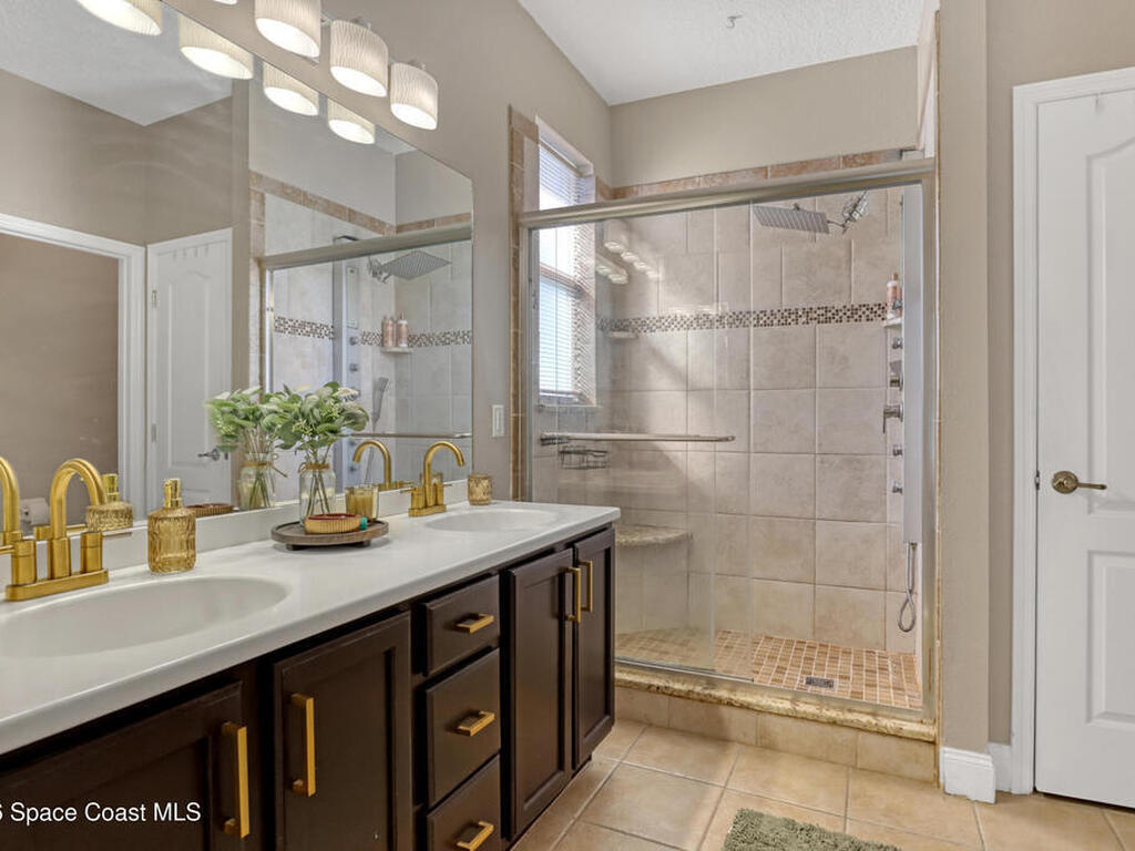 1410 Bridgeport Circle, Rockledge, FL 32955