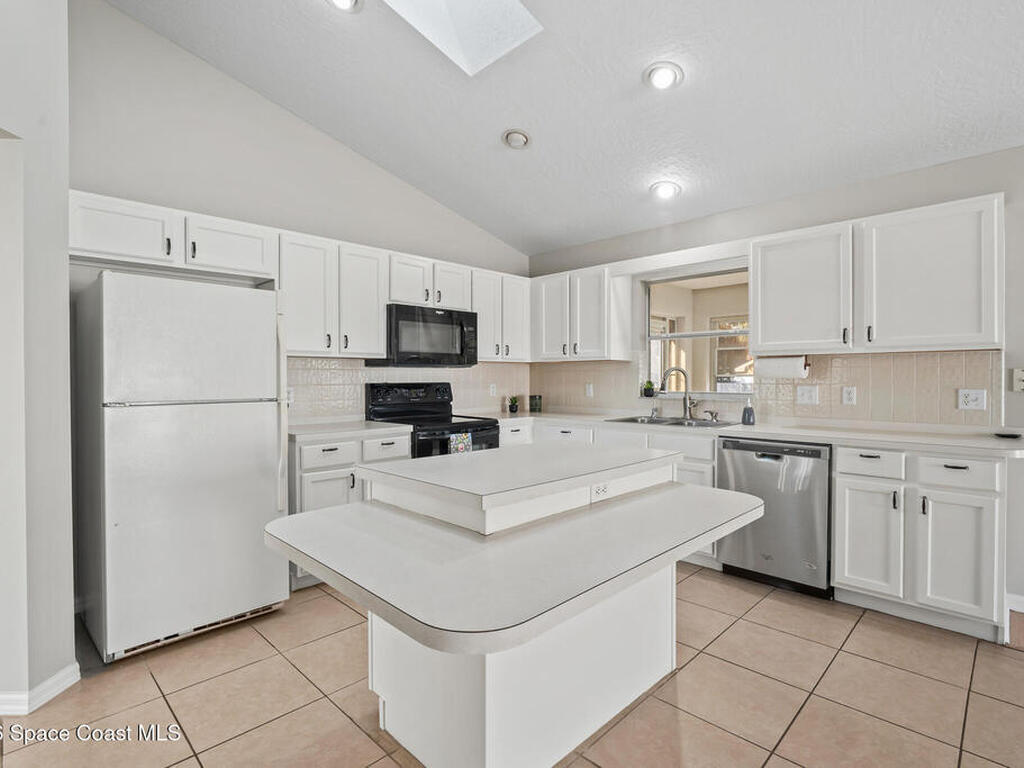 1565 Nona Street, Palm Bay, FL 32907