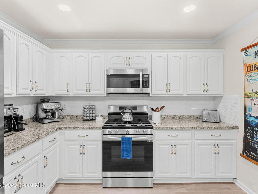 148 Easy Street, Melbourne, FL 32934