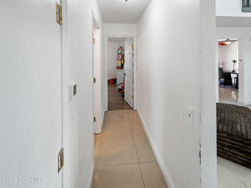 1060 Mina Avenue, Palm Bay, FL 32907