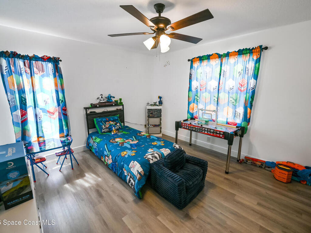 1060 Mina Avenue, Palm Bay, FL 32907