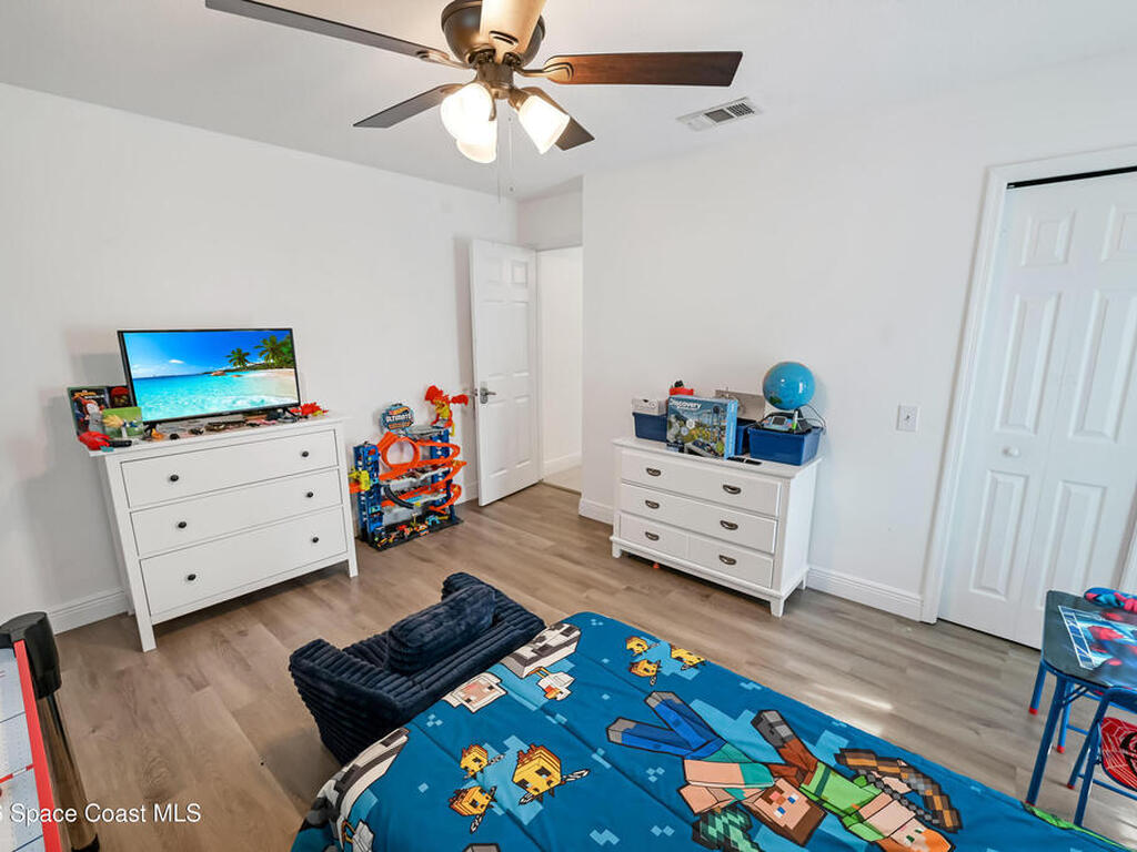 1060 Mina Avenue, Palm Bay, FL 32907