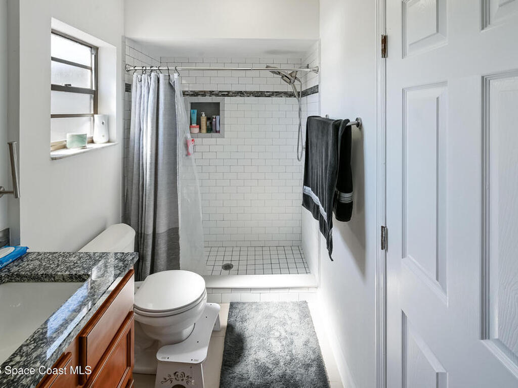 1060 Mina Avenue, Palm Bay, FL 32907