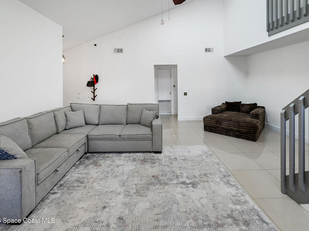 1060 Mina Avenue, Palm Bay, FL 32907