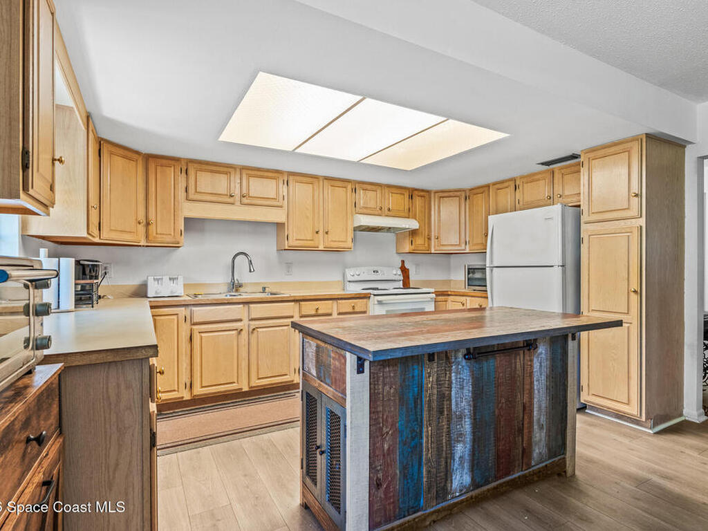 1134 37th Avenue, Vero Beach, FL 32968