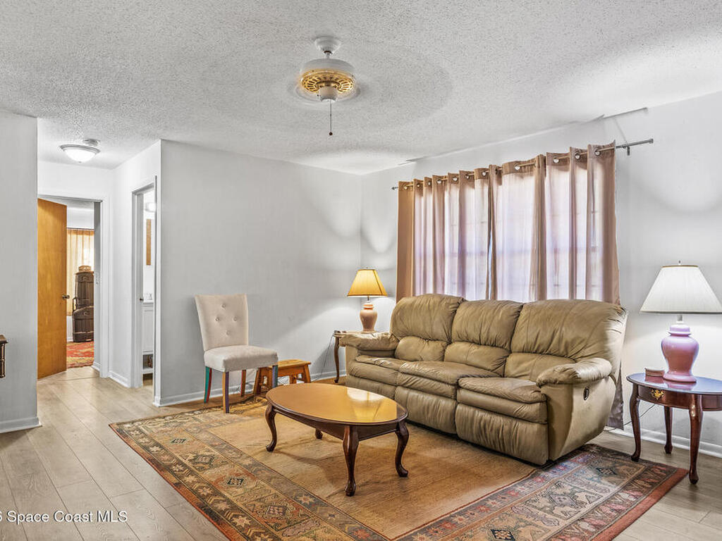 1134 37th Avenue, Vero Beach, FL 32968