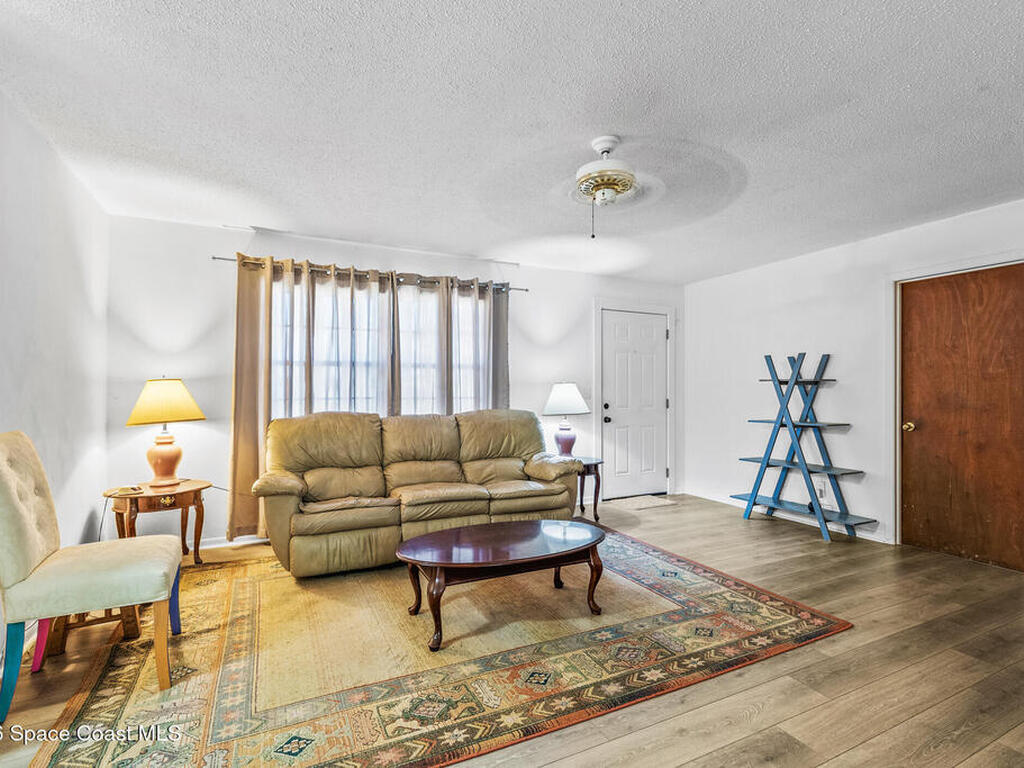 1134 37th Avenue, Vero Beach, FL 32968