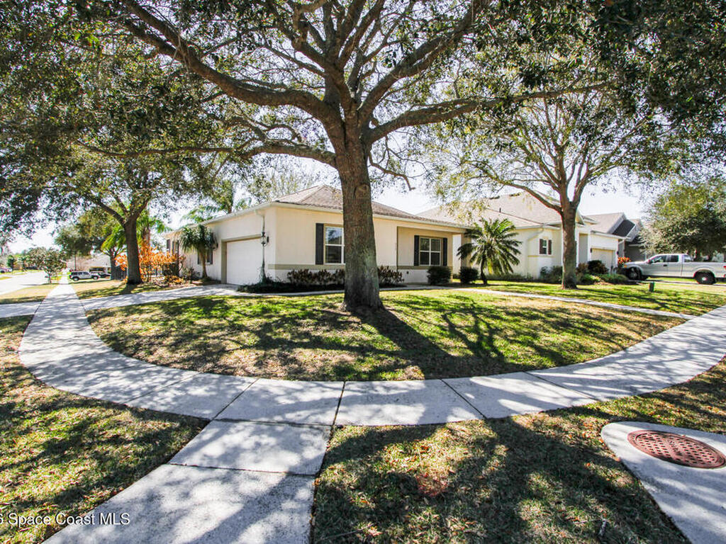 513 Hollow Glen Drive, Titusville, FL 32780