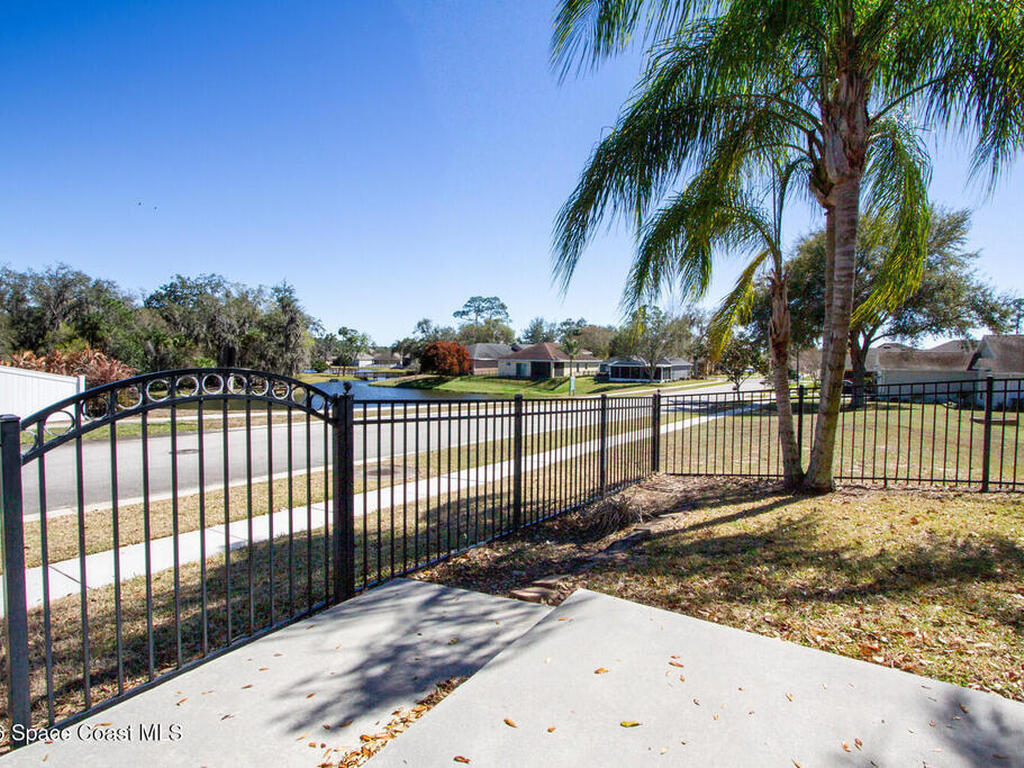 513 Hollow Glen Drive, Titusville, FL 32780