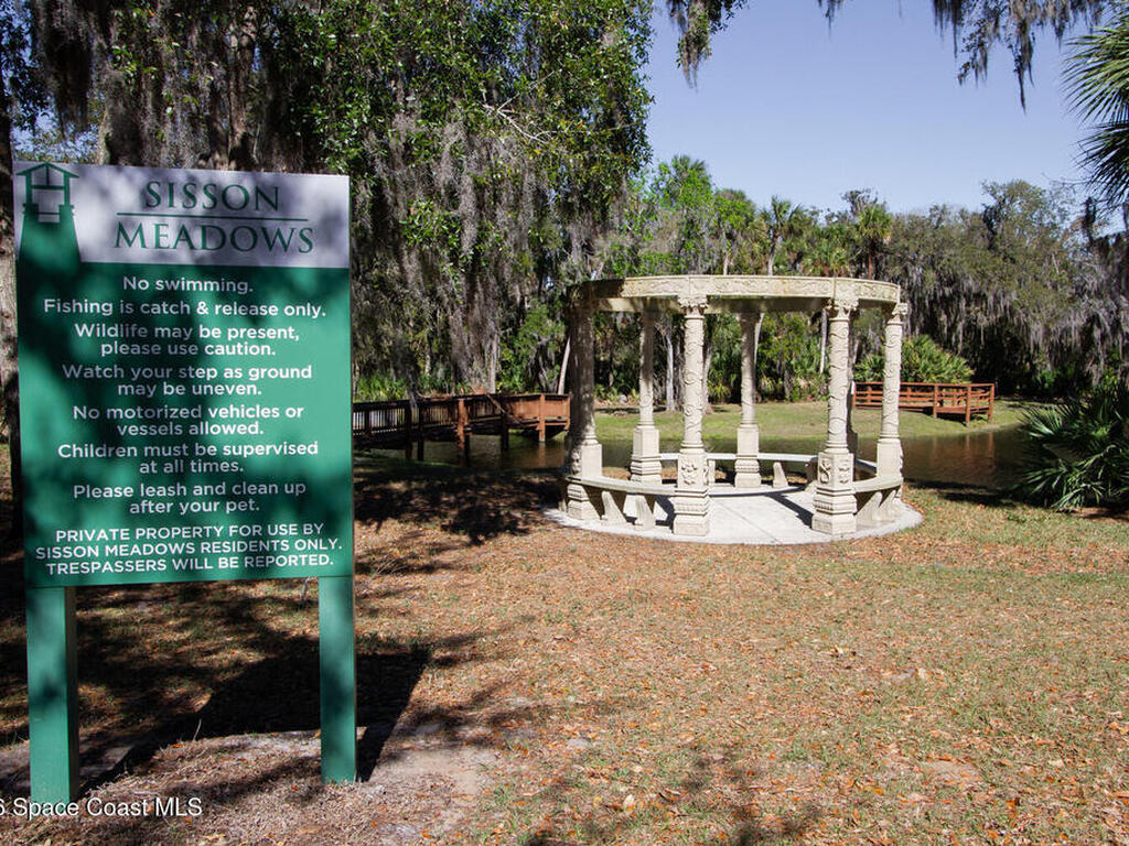 513 Hollow Glen Drive, Titusville, FL 32780