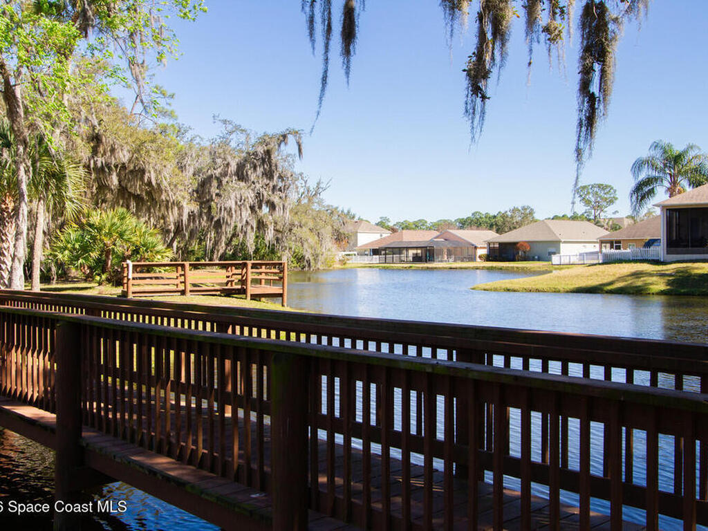 513 Hollow Glen Drive, Titusville, FL 32780