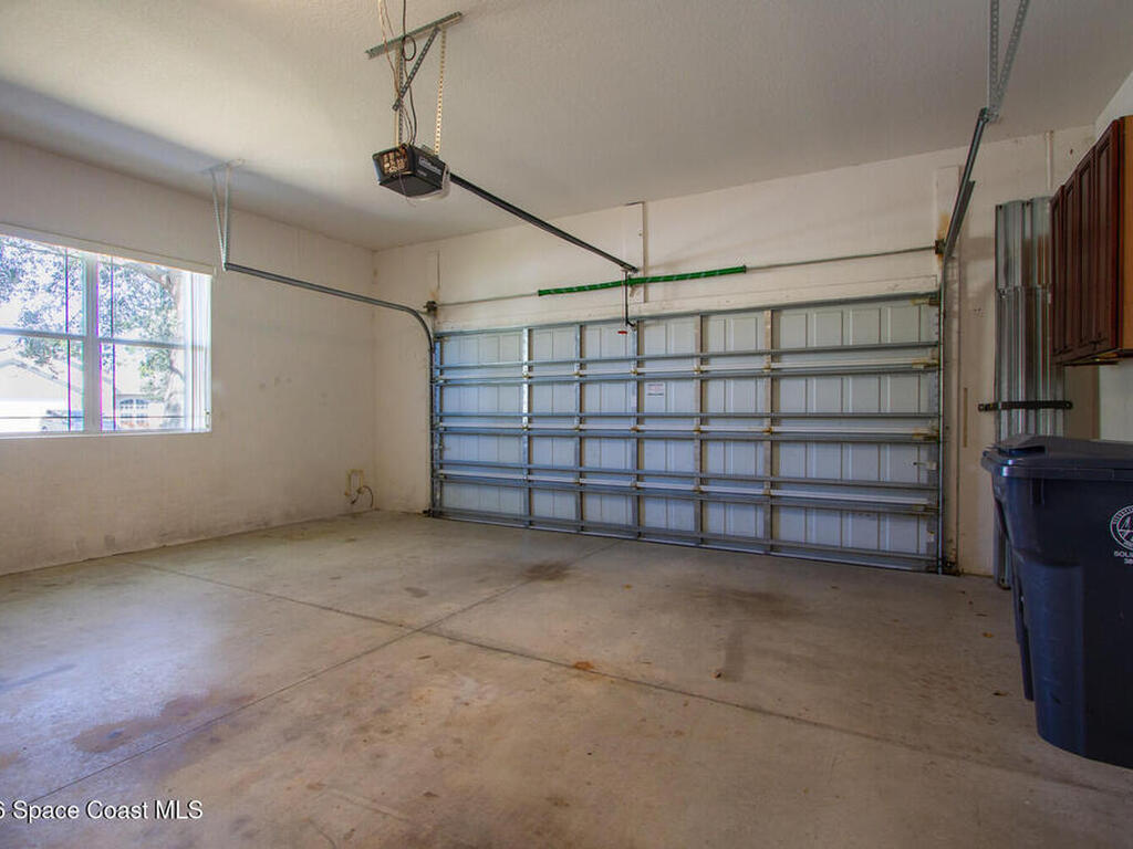 513 Hollow Glen Drive, Titusville, FL 32780