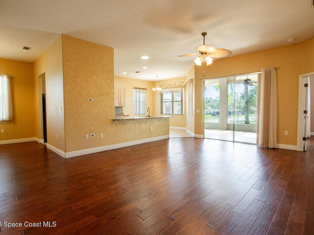 513 Hollow Glen Drive, Titusville, FL 32780