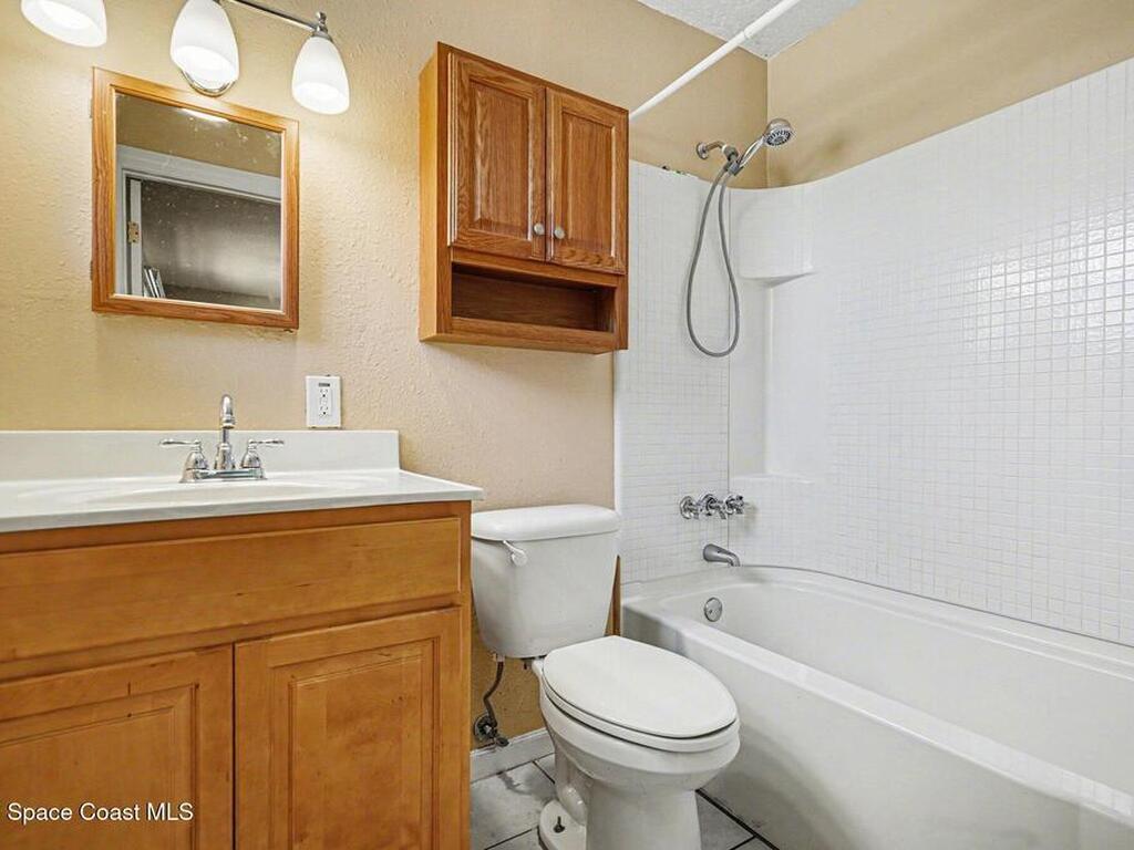 15 E Avenue A, Melbourne, FL 32901