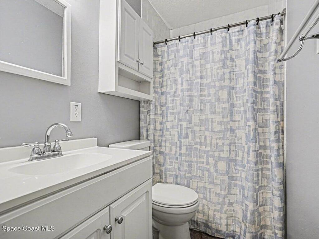 15 E Avenue A, Melbourne, FL 32901