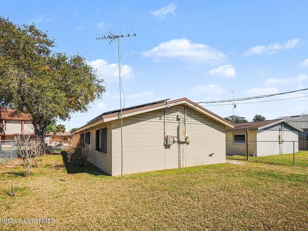 15 E Avenue A, Melbourne, FL 32901