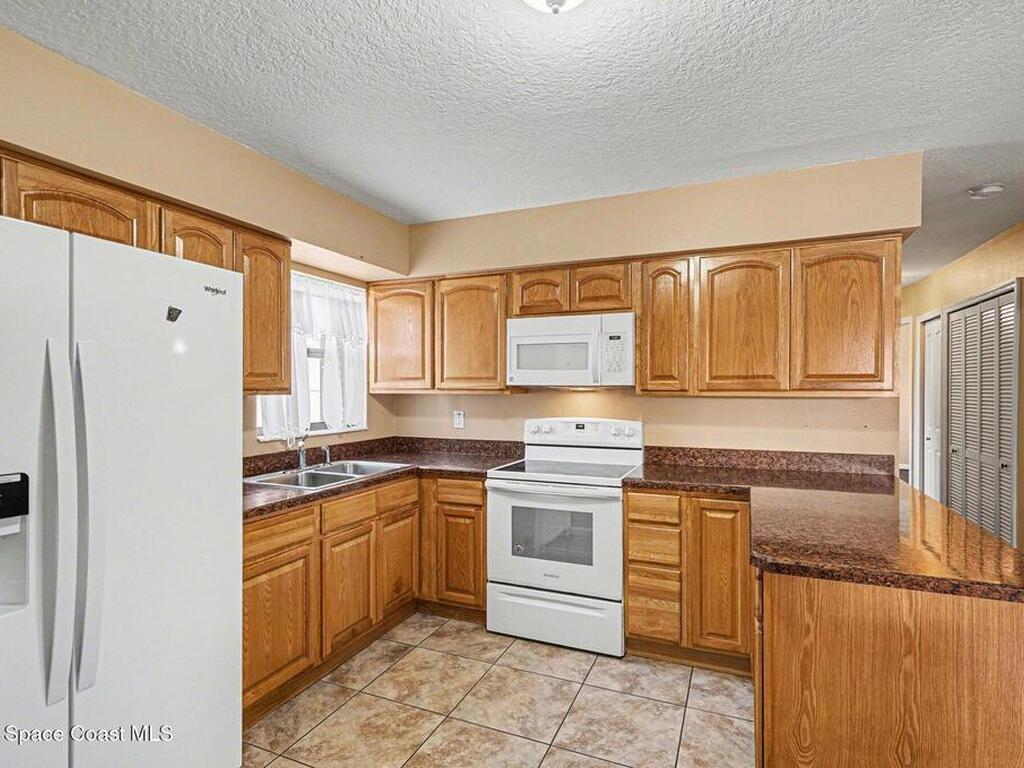 15 E Avenue A, Melbourne, FL 32901