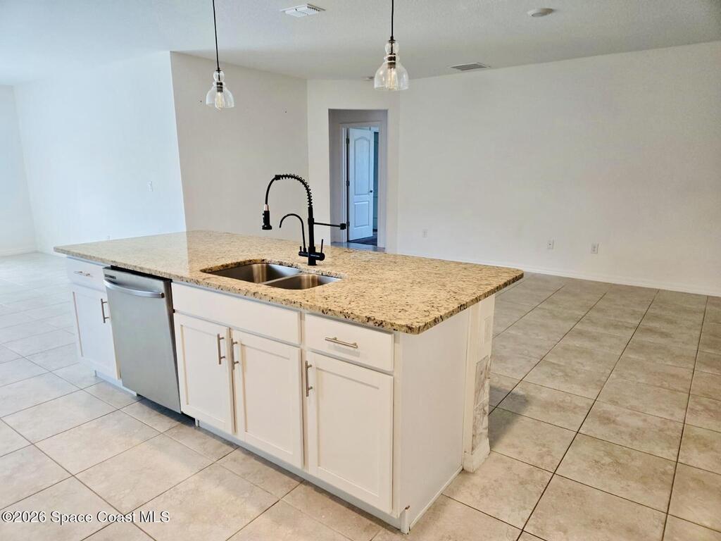 8975 102nd Avenue, Vero Beach, FL 32967