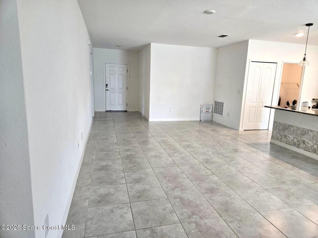 8975 102nd Avenue, Vero Beach, FL 32967