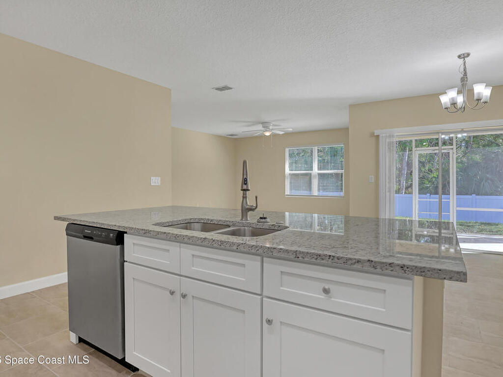 2605 Falcon Lane, Mims, FL 32754