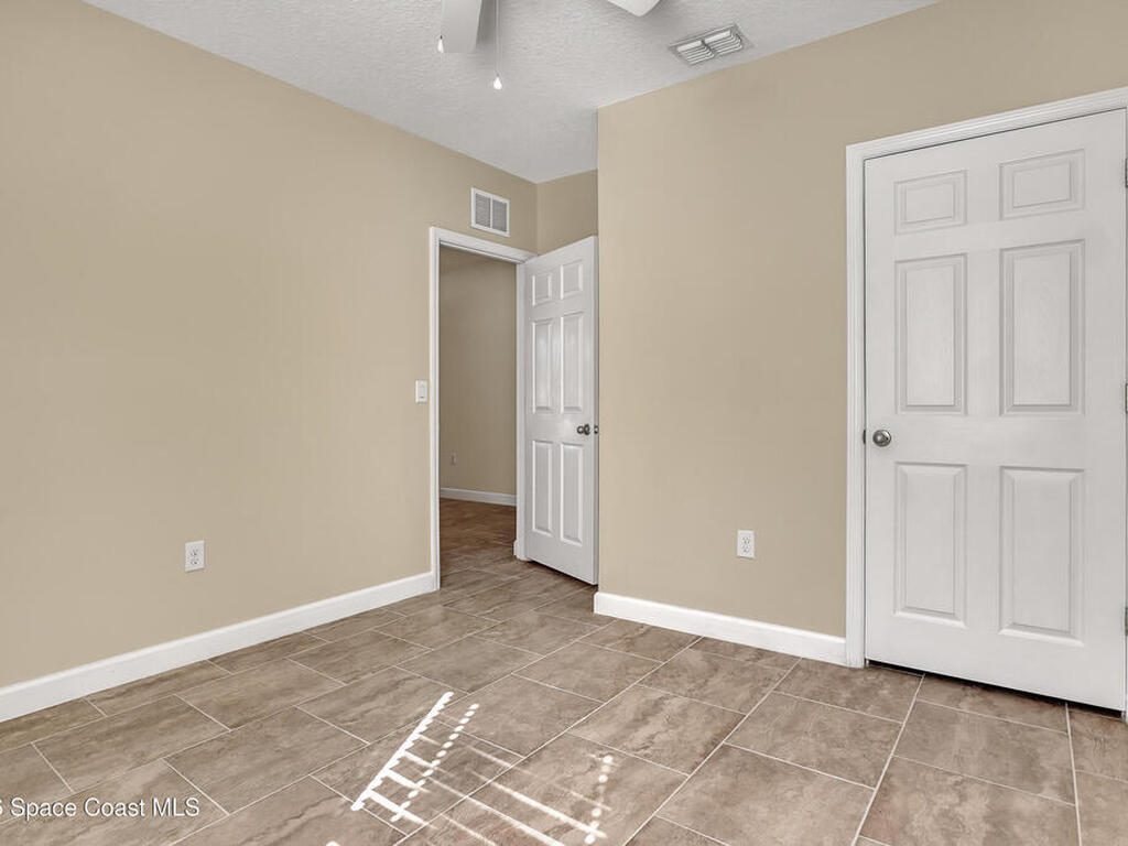 2605 Falcon Lane, Mims, FL 32754