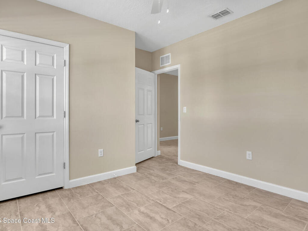 2605 Falcon Lane, Mims, FL 32754