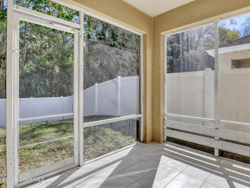 2605 Falcon Lane, Mims, FL 32754