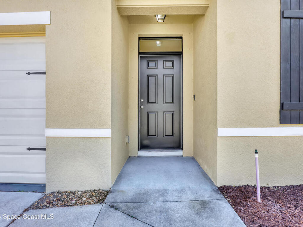 2605 Falcon Lane, Mims, FL 32754