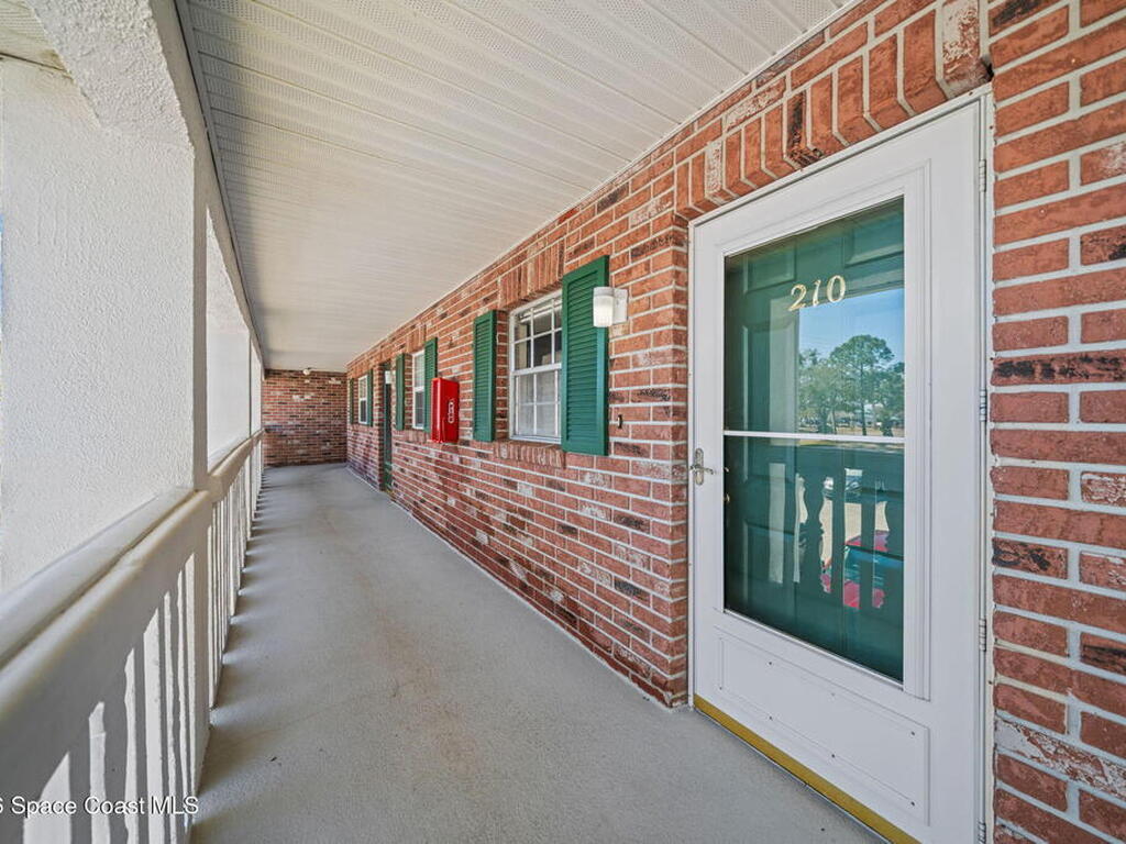 1900 Knox Mcrae Drive, Titusville, FL 32780