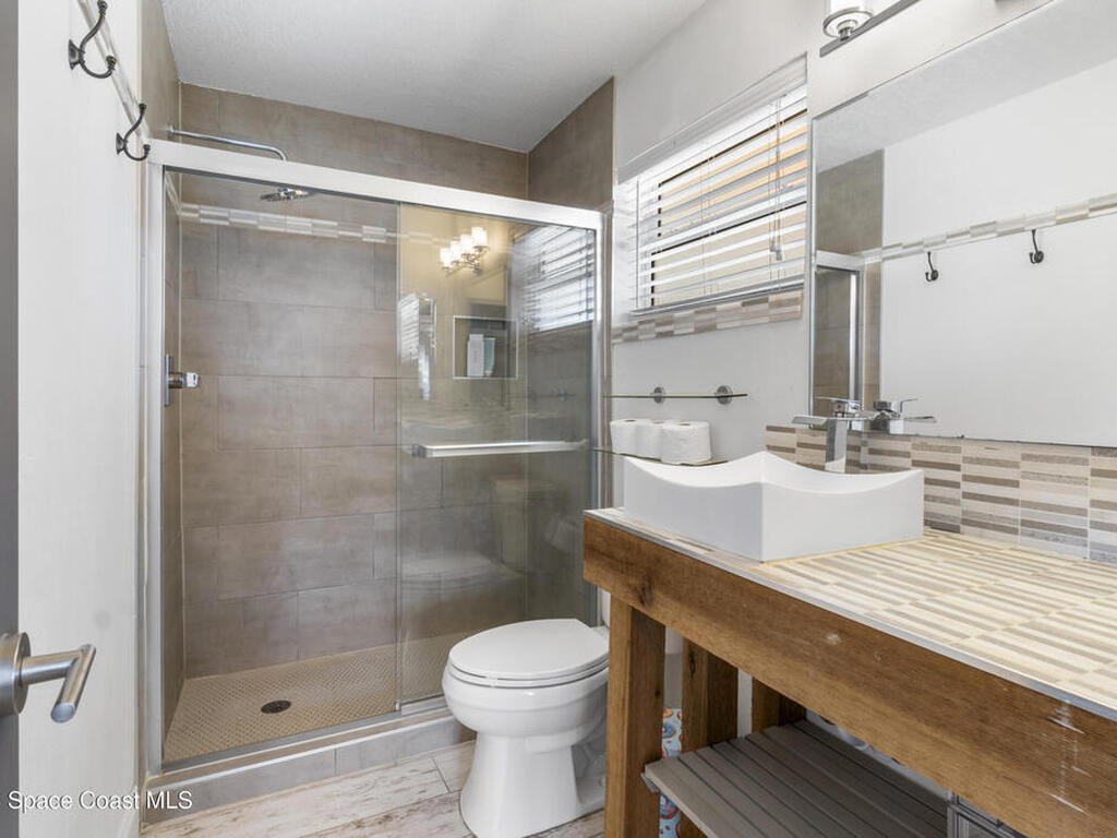 250 Harbour Drive, Indian Harbour Beach, FL 32937