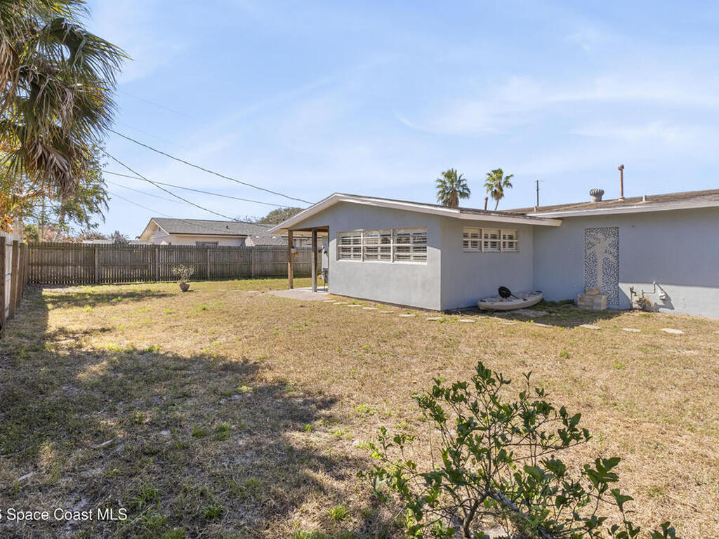 250 Harbour Drive, Indian Harbour Beach, FL 32937