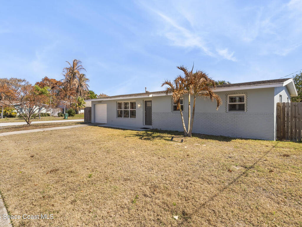 250 Harbour Drive, Indian Harbour Beach, FL 32937