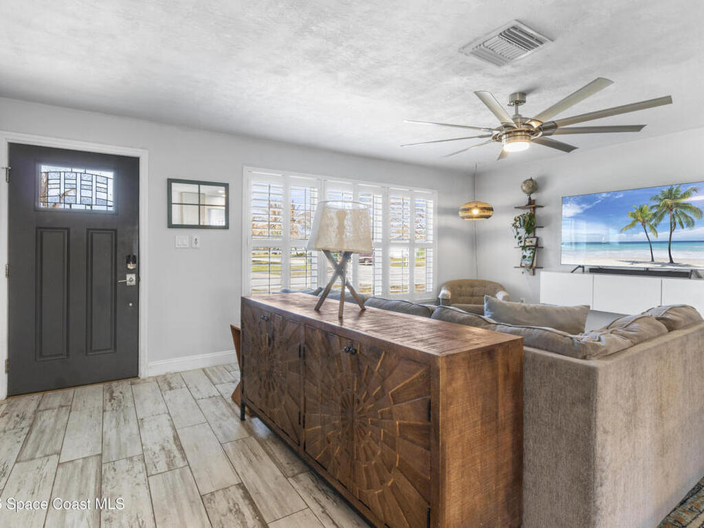 250 Harbour Drive, Indian Harbour Beach, FL 32937