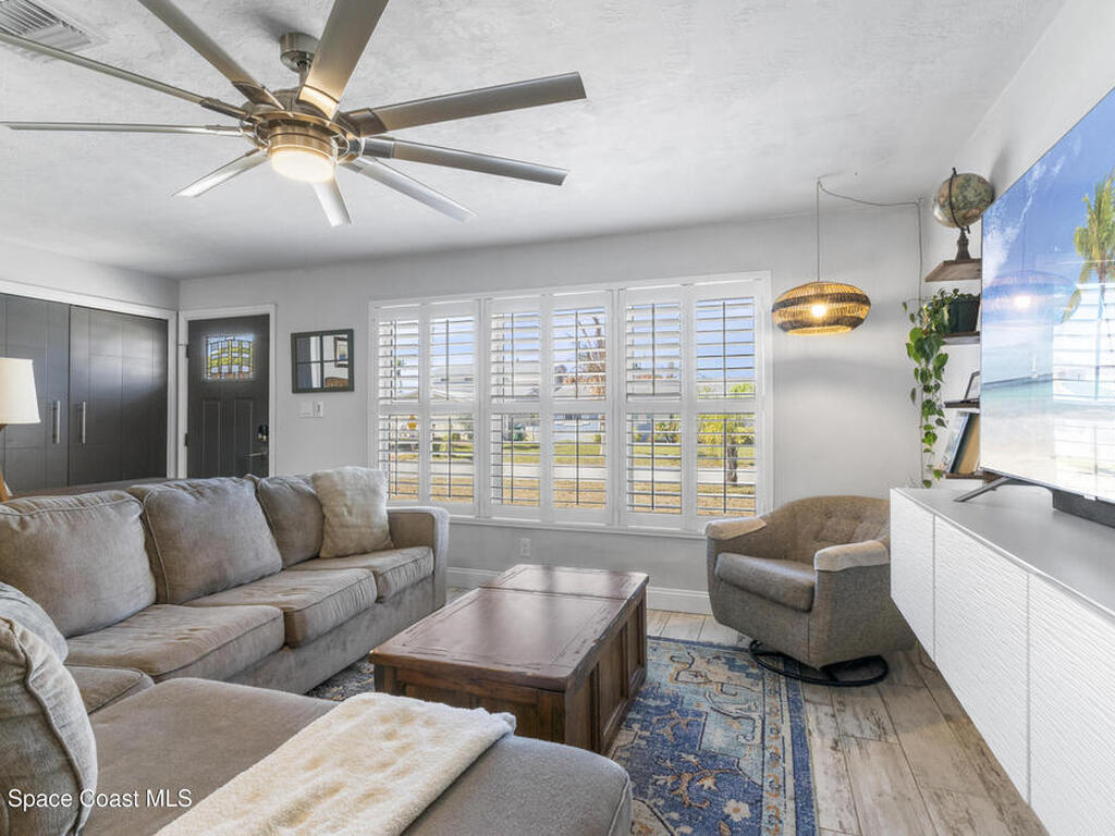 250 Harbour Drive, Indian Harbour Beach, FL 32937