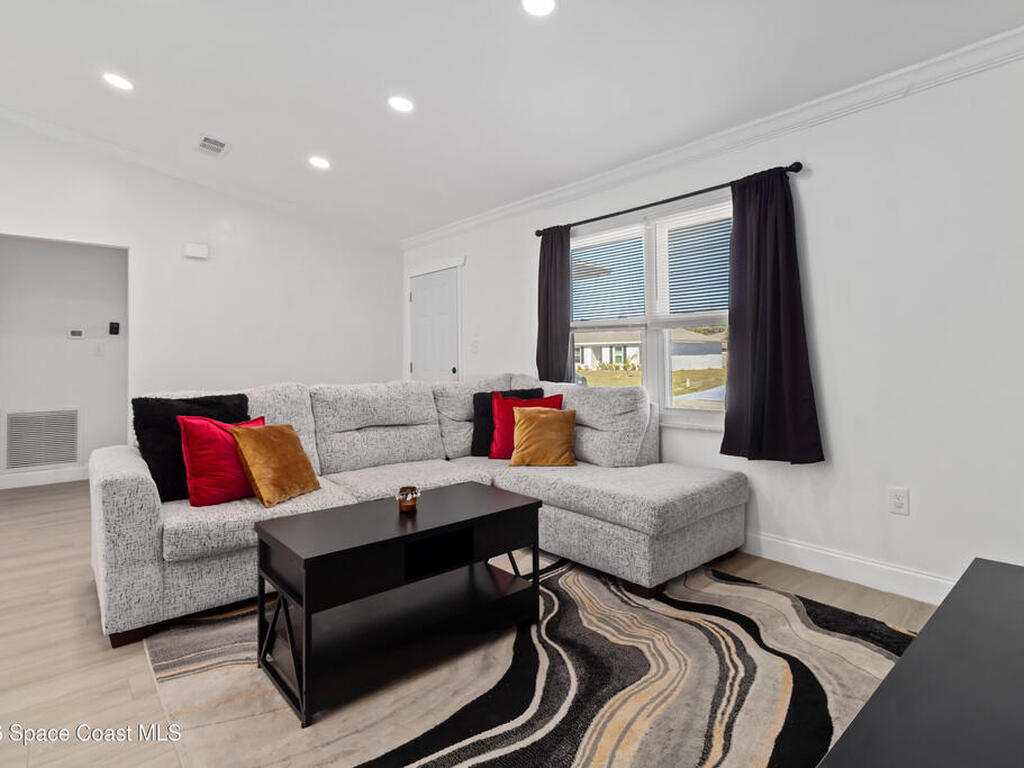 292 Trilby Road, Palm Bay, FL 32908