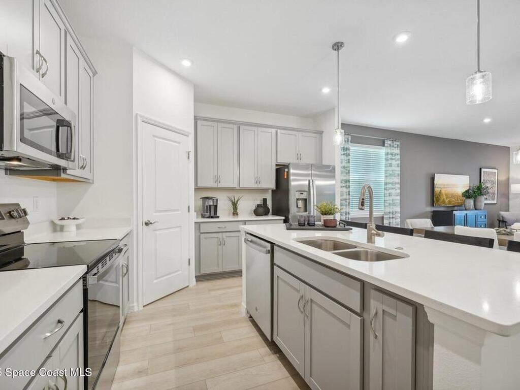 3345 Viridian Circle, Melbourne, FL 32904