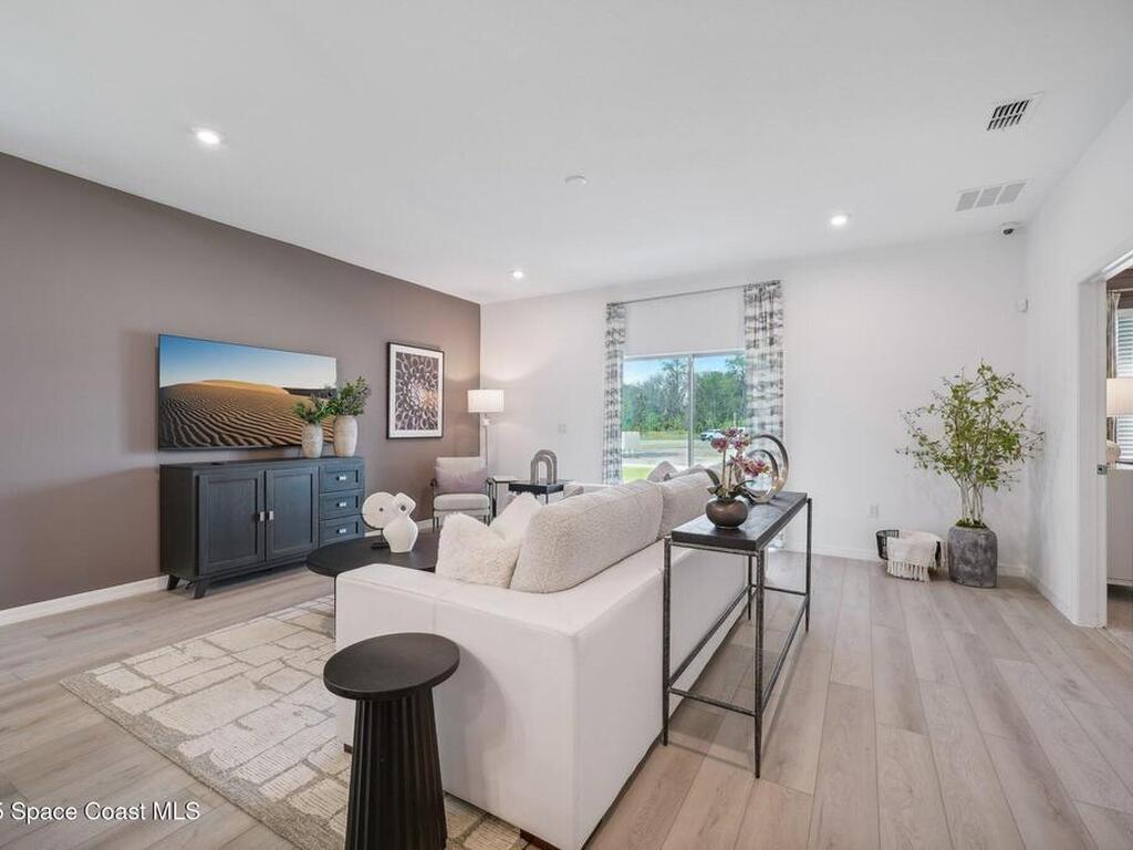 3345 Viridian Circle, Melbourne, FL 32904