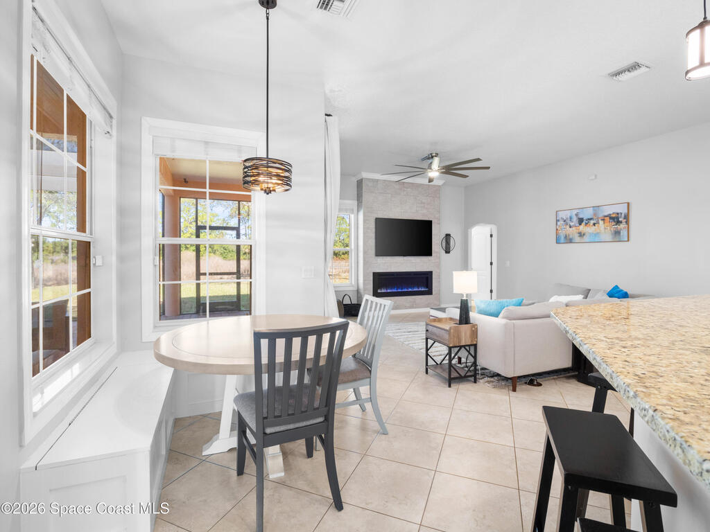 1848 Se Windbrook Drive, Palm Bay, FL 32909