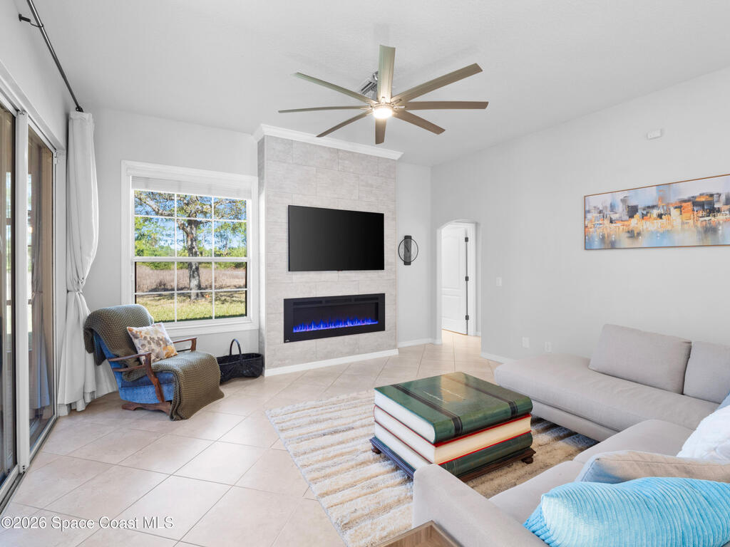 1848 Se Windbrook Drive, Palm Bay, FL 32909