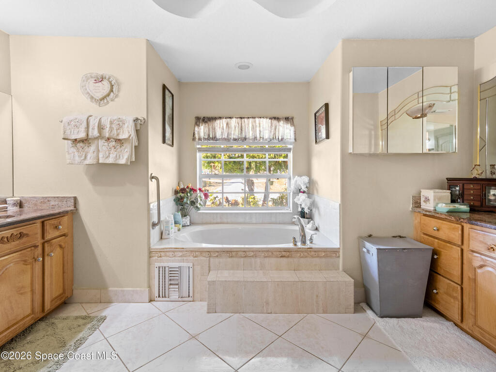 882 Palo Alto Street, Palm Bay, FL 32909