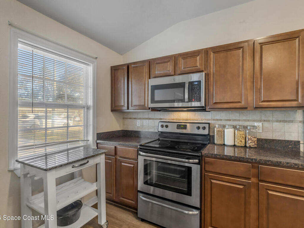 533 Blake Road, South Daytona, FL 32119