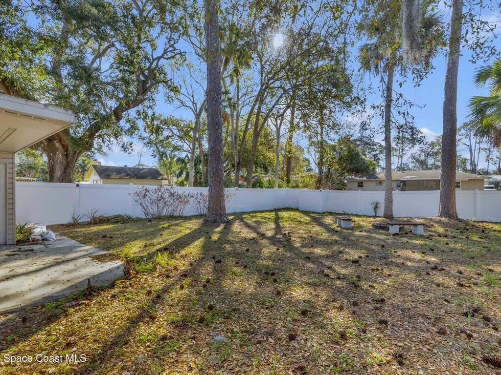 533 Blake Road, South Daytona, FL 32119