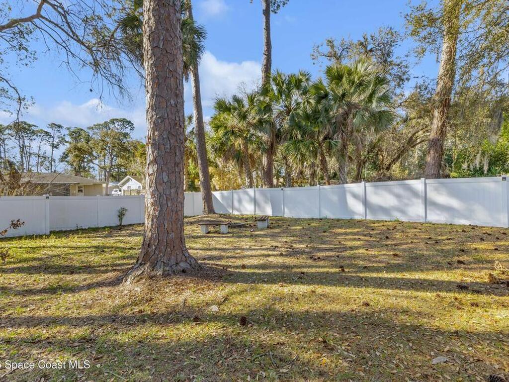 533 Blake Road, South Daytona, FL 32119