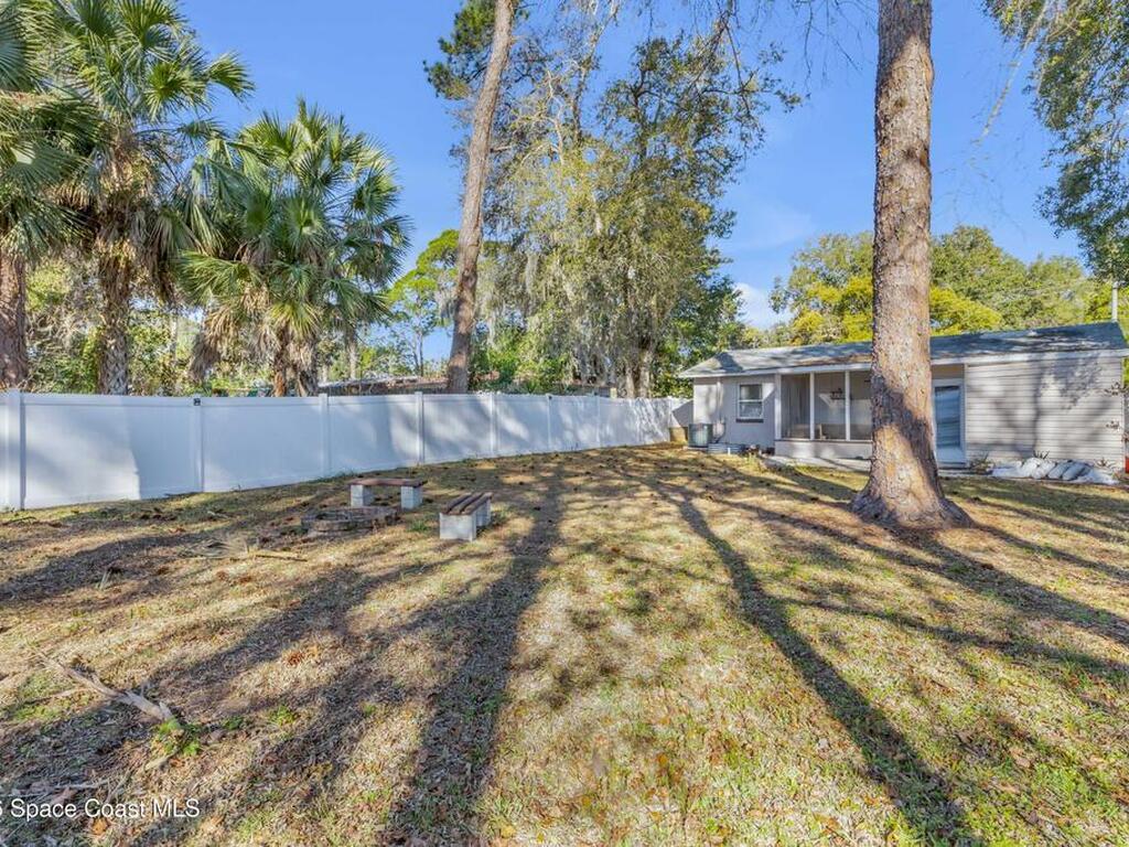 533 Blake Road, South Daytona, FL 32119