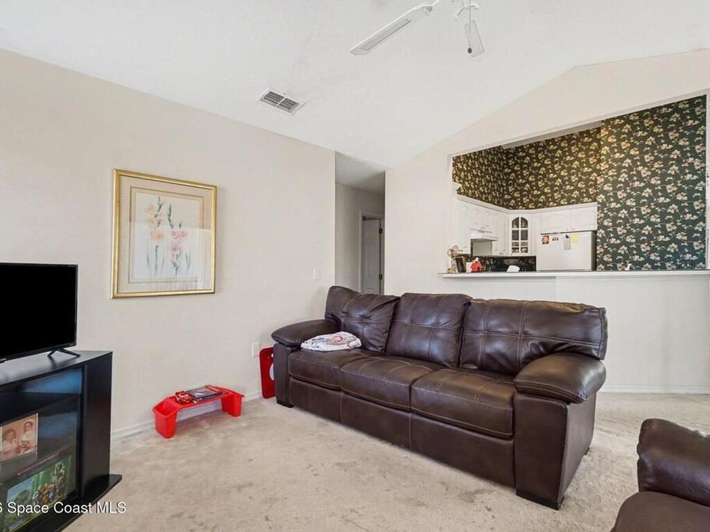 1670 E Spring Ridge Circle, Winter Garden, FL 34787